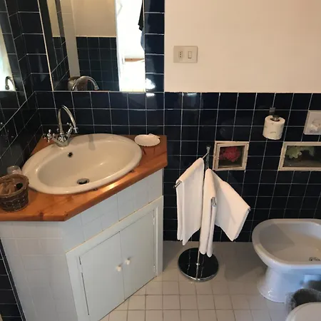 Castello Delle Quattro Torra Bed and breakfast