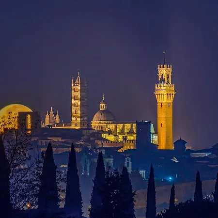 Castello Delle Quattro Torra 3* Siena